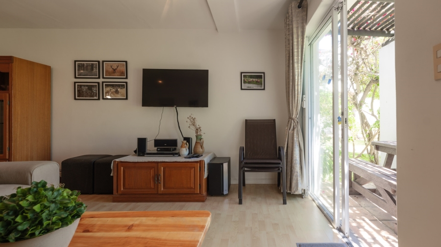 3 Bedroom Property for Sale in Struisbaai Western Cape